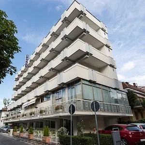 https://hotel-tre-assi.riccione-hotels.org